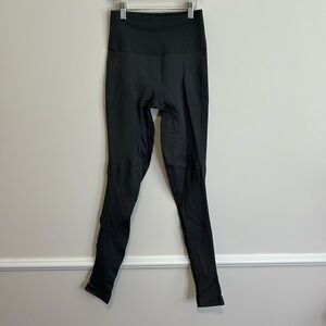 Lululemon Zone In Tight Compression Pants Seamless Size 6 Gray